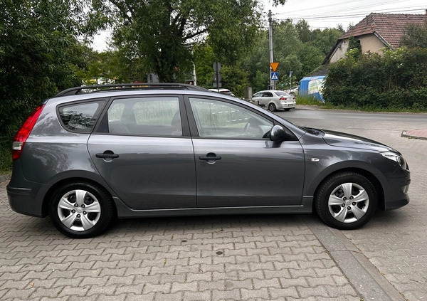 Hyundai I30 cena 16900 przebieg: 170000, rok produkcji 2010 z Kraków małe 301